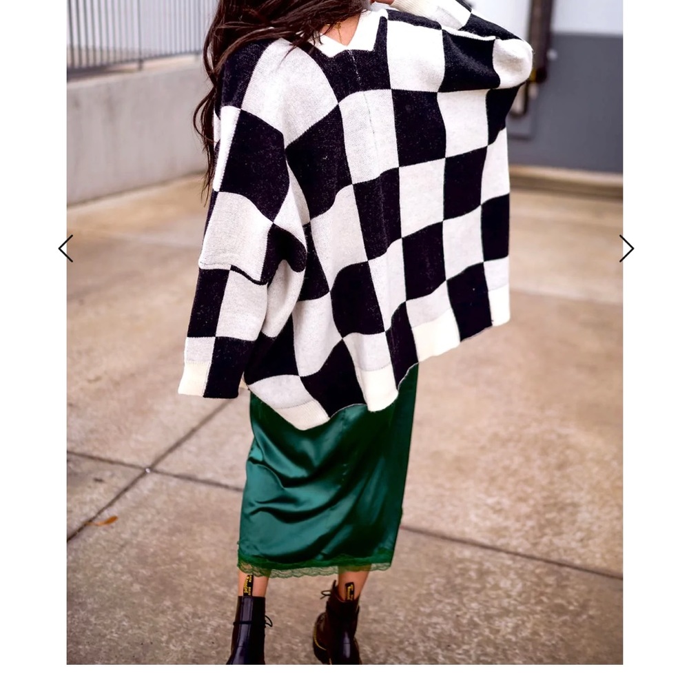 PRICE FIRM • LALA ORIGINAL DESIGN: Love You Oversized Checkerboard Cardi - Picture 10 of 15